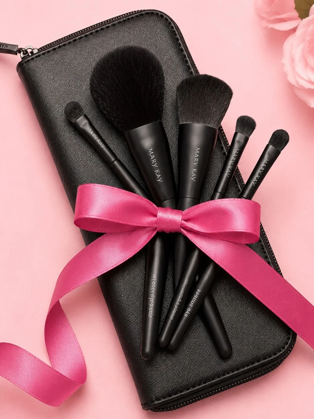 Mary Kay Black Makeup Brush Set with Pink Gift Box and Black Case NEW